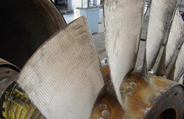 風沙環(huán)境下風力機耐磨葉片耐磨鋼板設計研究 風沙環(huán)境下風力機耐磨葉片耐磨鋼板設計研究